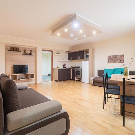 Aqua Line Apartmanhaz ハイデゥソボスロー エクステリア 写真
